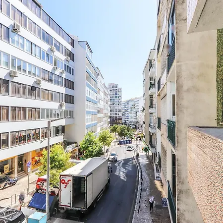 Portucale ! Sweet Retreat Apartamento Almada